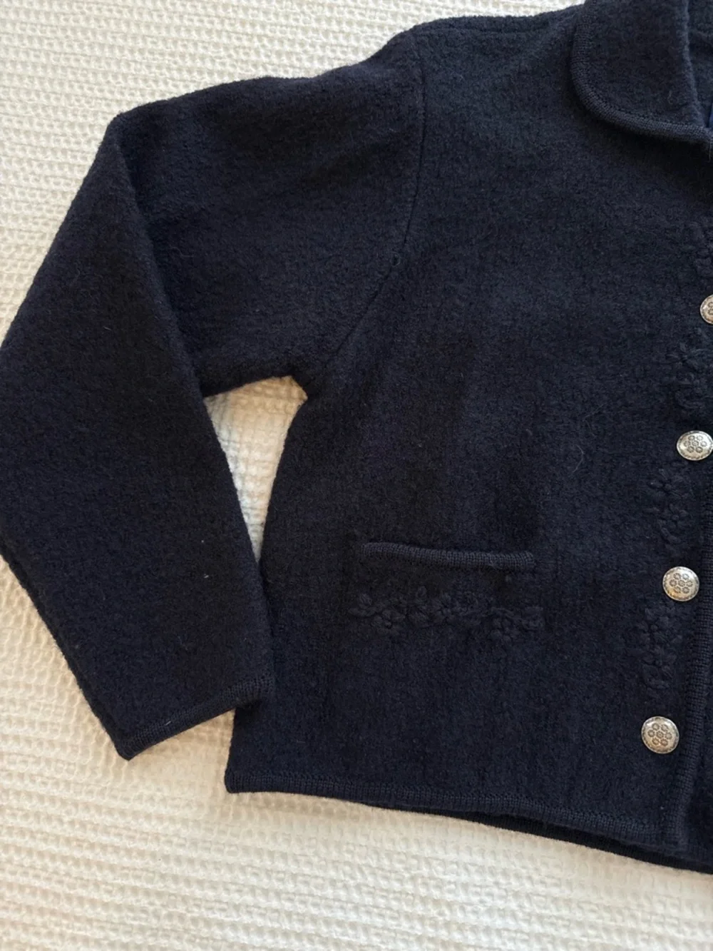 Vintage Chelsea Cambell Sweater - Picture 2 of 5